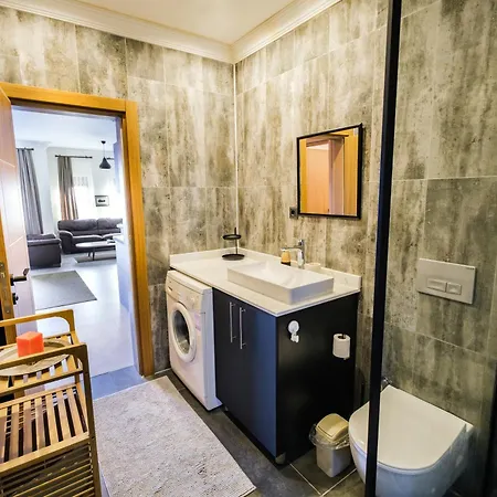 Апартаменты Stylish Modern Hideout In Каш